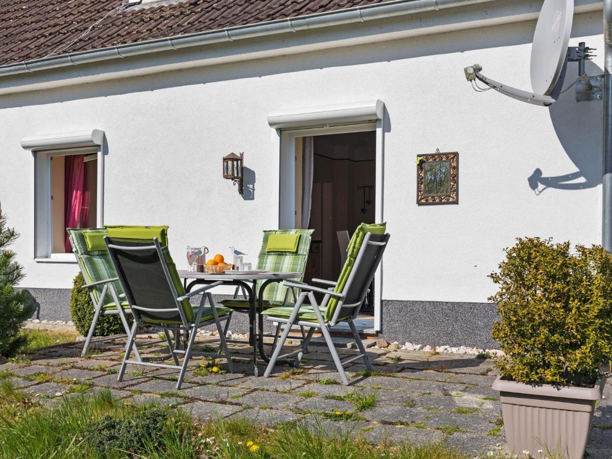 Elegant Apartment With Garden In Gingst Экстерьер фото